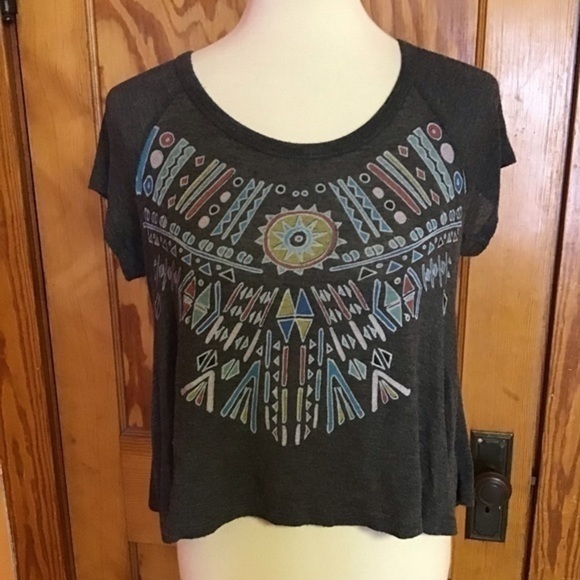 Native American open back crop t shirt - Picture 5 of 9